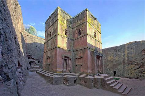 ¡Explora la Historia Viviente de Lalibela: Una Maravilla Tallada en Roca!